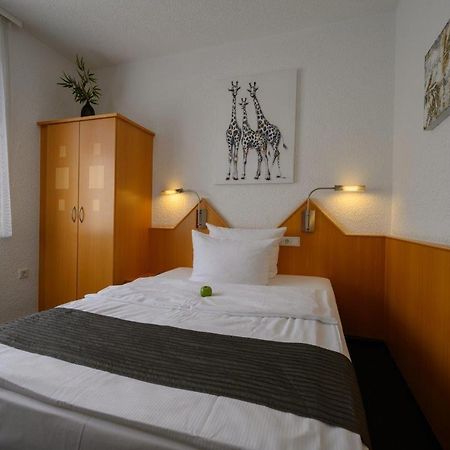 Hotel Heymann Kaiserslautern Esterno foto